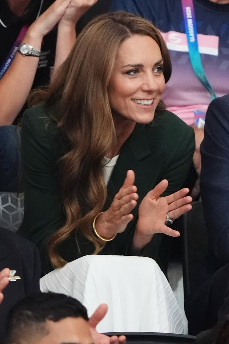 Princesa Charlotte compartilha da mesma paixão pelo netball de Kate Middleton