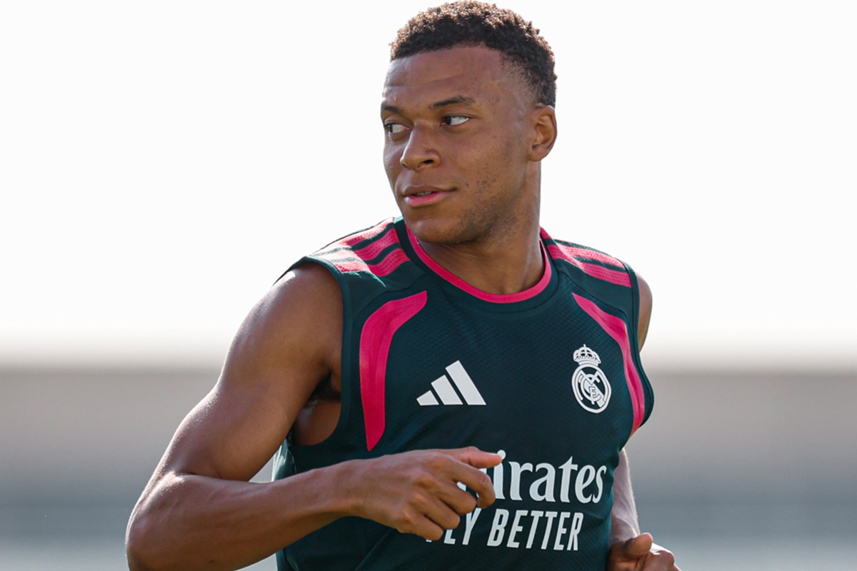 "É ridículo", diz Mourinho sobre polêmicas de Kylian Mbappé no Real Madrid
