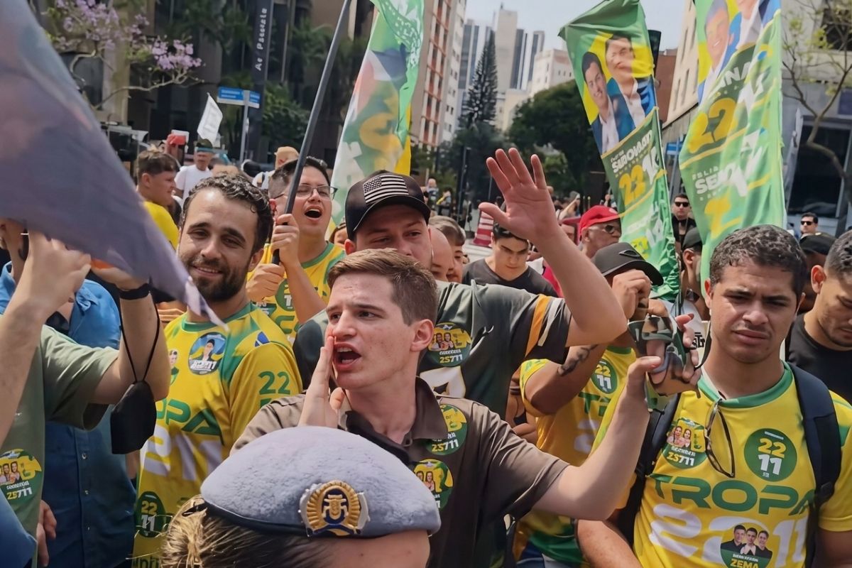 Vereador hostiliza Mara Gabrilli durante caminhada na Paulista com Caiado - QTU Questões do Universo