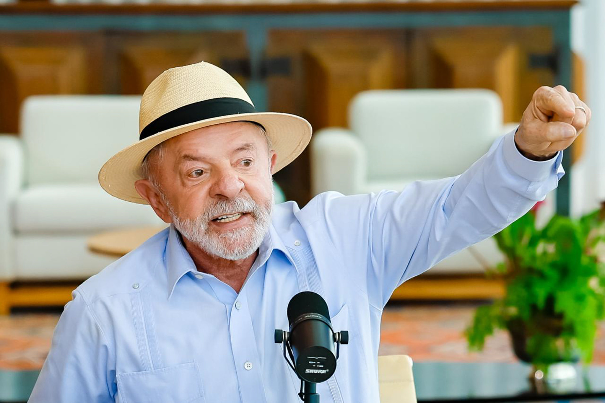 Lula e as Agendas Secretas: Contradições em Tempos de Campanha