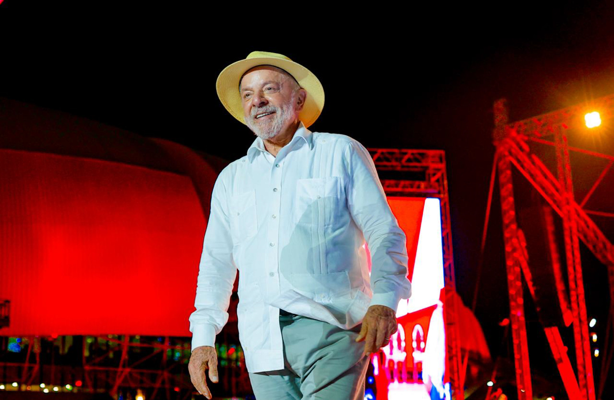 Pesquisa Datafolha Reflete Expectativas da Campanha de Lula