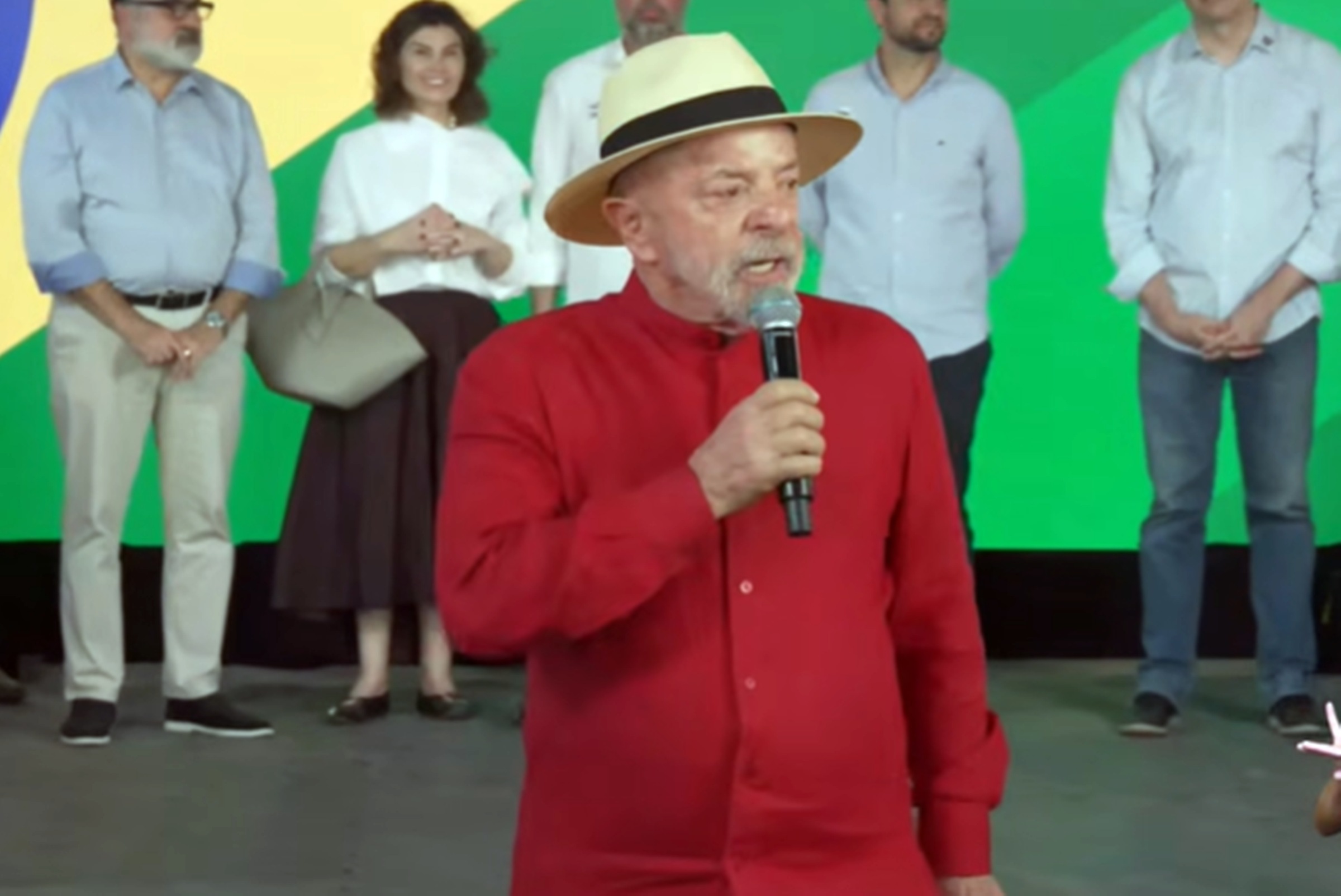 Em MG, Lula culpa Temer por crise de Pimentel e ironiza Zema - QTU Questões do Universo