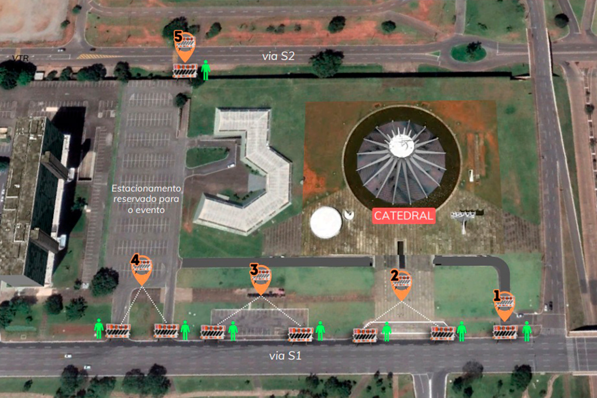Pistas Interditadas para evento na Catedral de Brasília