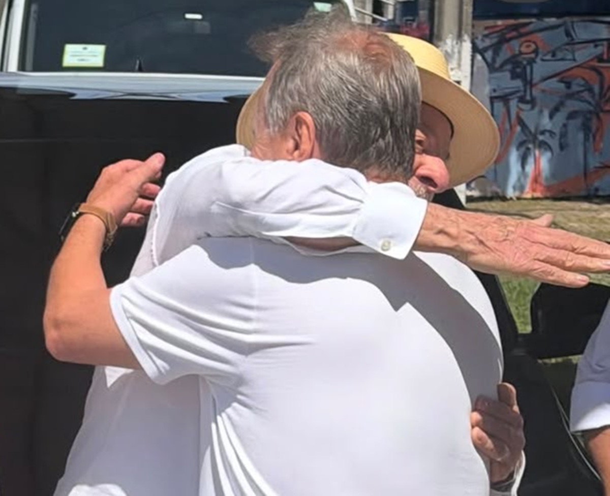 Geddel e Lula se Reencontram em Convenção do PT na Bahia