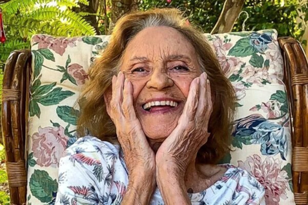 Globo tira Sessão da Tarde do ar após morte de Laura Cardoso; entenda