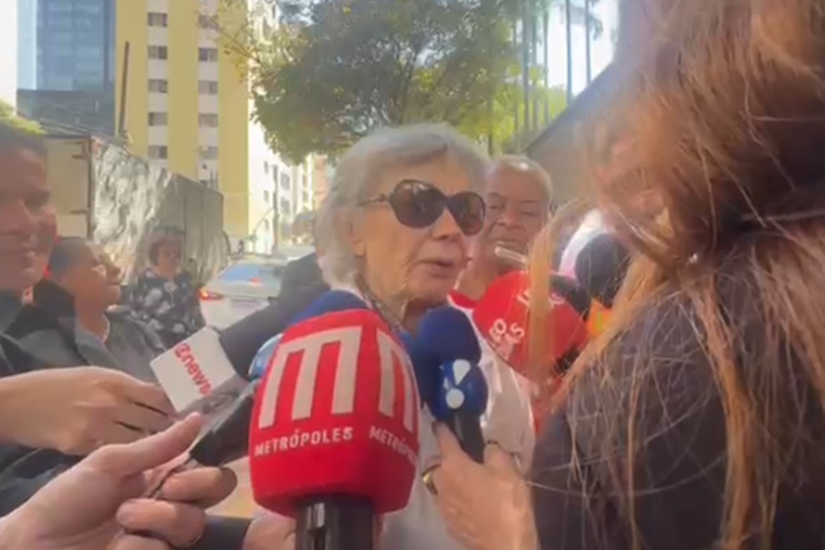 Despedida emocionante: Miriam Mehler homenageia Laura Cardoso no velório