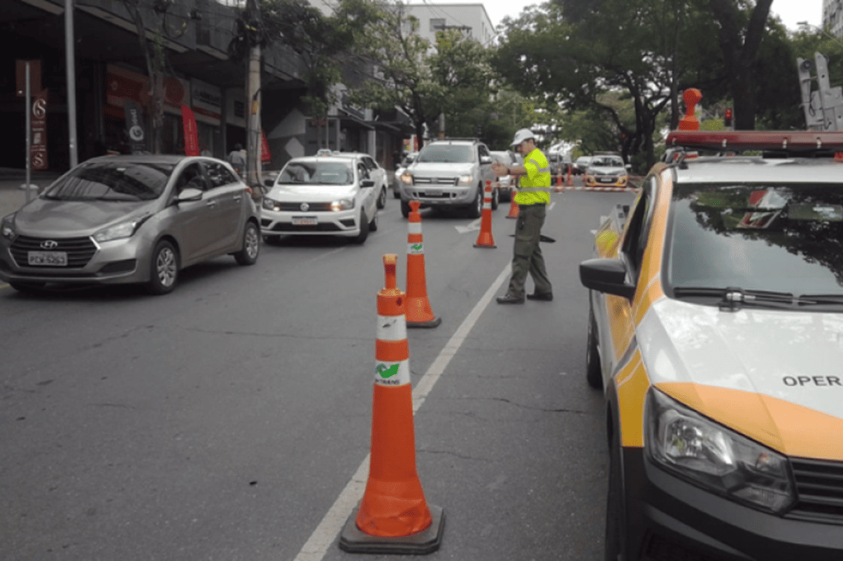 3ª Parada Negra do Orgulho LGBTQIAPN+ movimenta o Centro de BH e altera trânsito