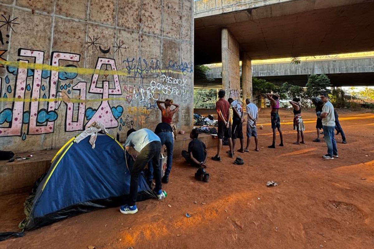 Imagem vinculada ao feed original: Operação prende 15 pessoas em pontos de tráfico de drogas na Asa Norte