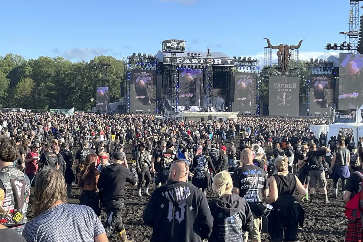 Fãs de heavy metal podem ser capazes de tolerar a dor por mais tempo - QTU Questões do Universo
