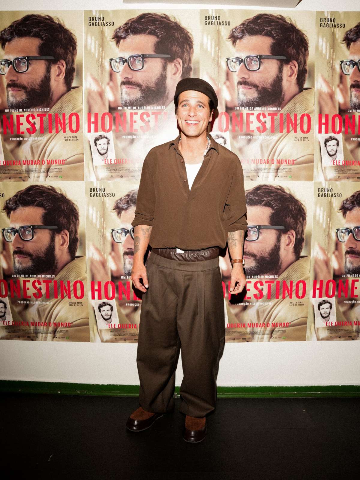 foto com cor. estilo bruno gagliasso - metrópoles