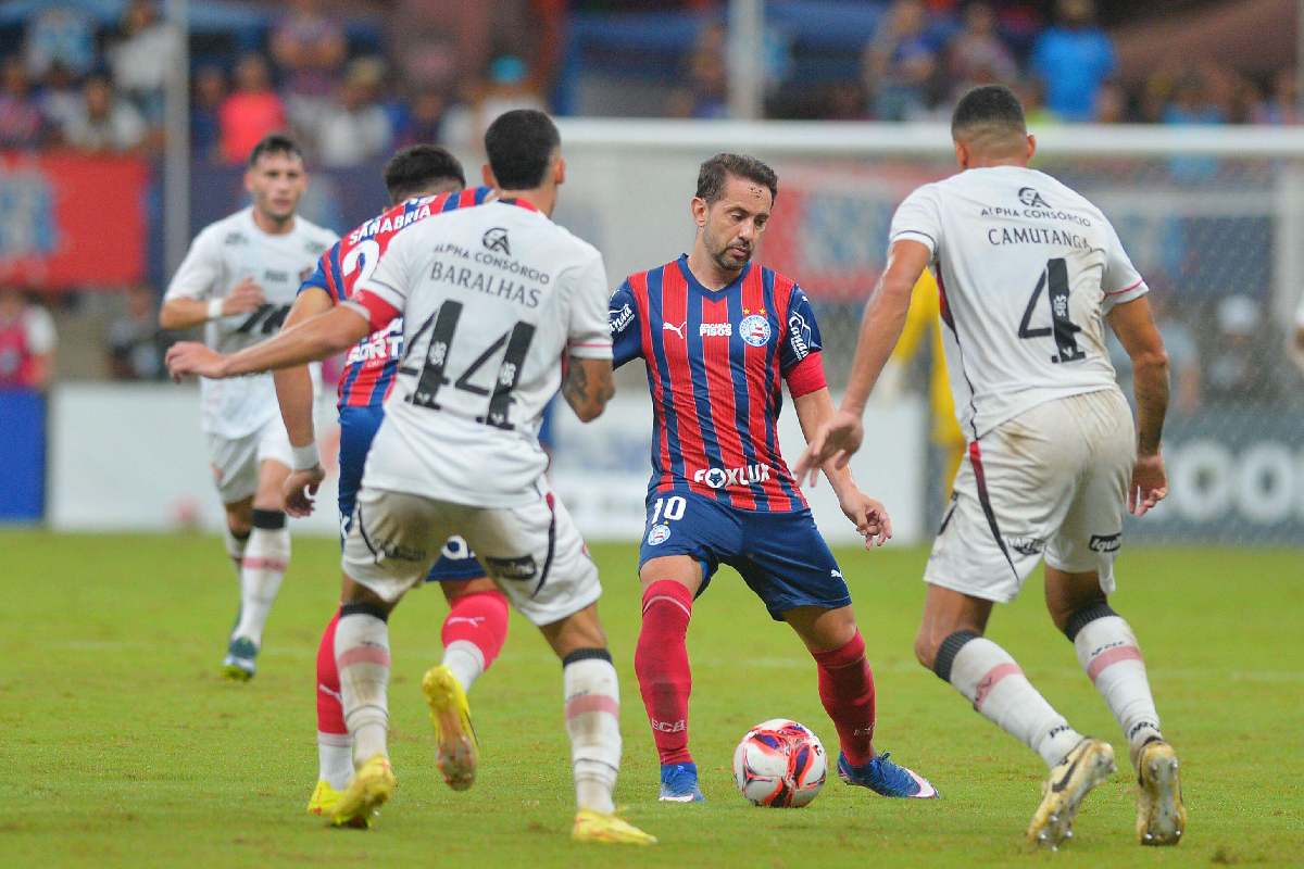 Clássico Ba-Vi: Vitória e Bahia se enfrentam em busca da vitória no Brasileirão