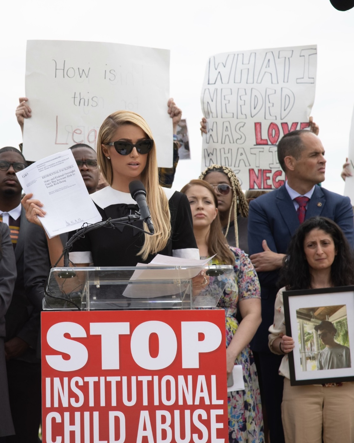 paris hilton causas sociais ativismo - metrópoles