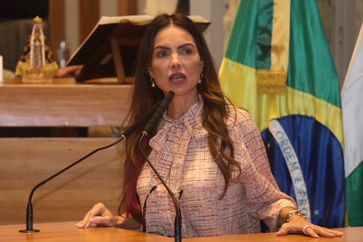 Paula Belmonte diz que, se eleita, vai "garantir assistência integral" - QTU Questões do Universo