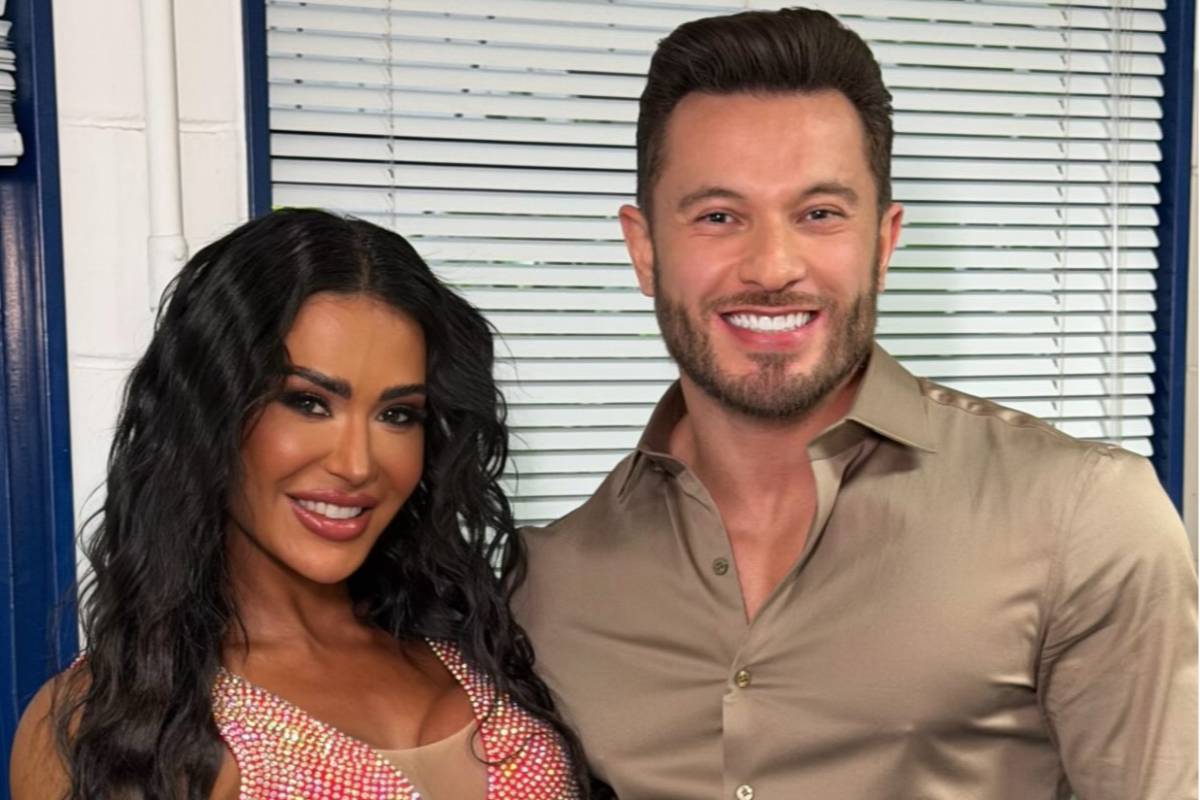 Gracyanne mostra cuidado do namorado no Dança dos Famosos e se declara