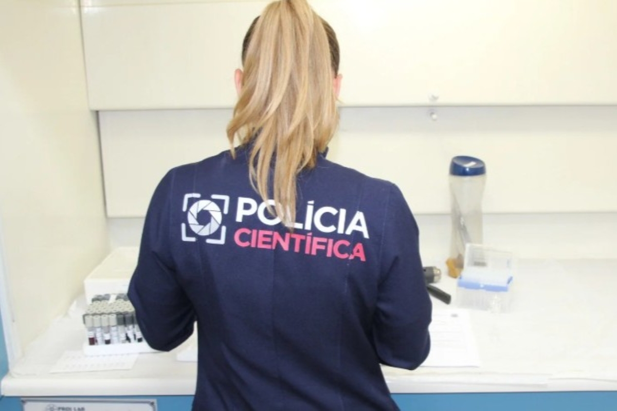 Polícia coleta DNA de familiares de desaparecidos na Praça da Sé