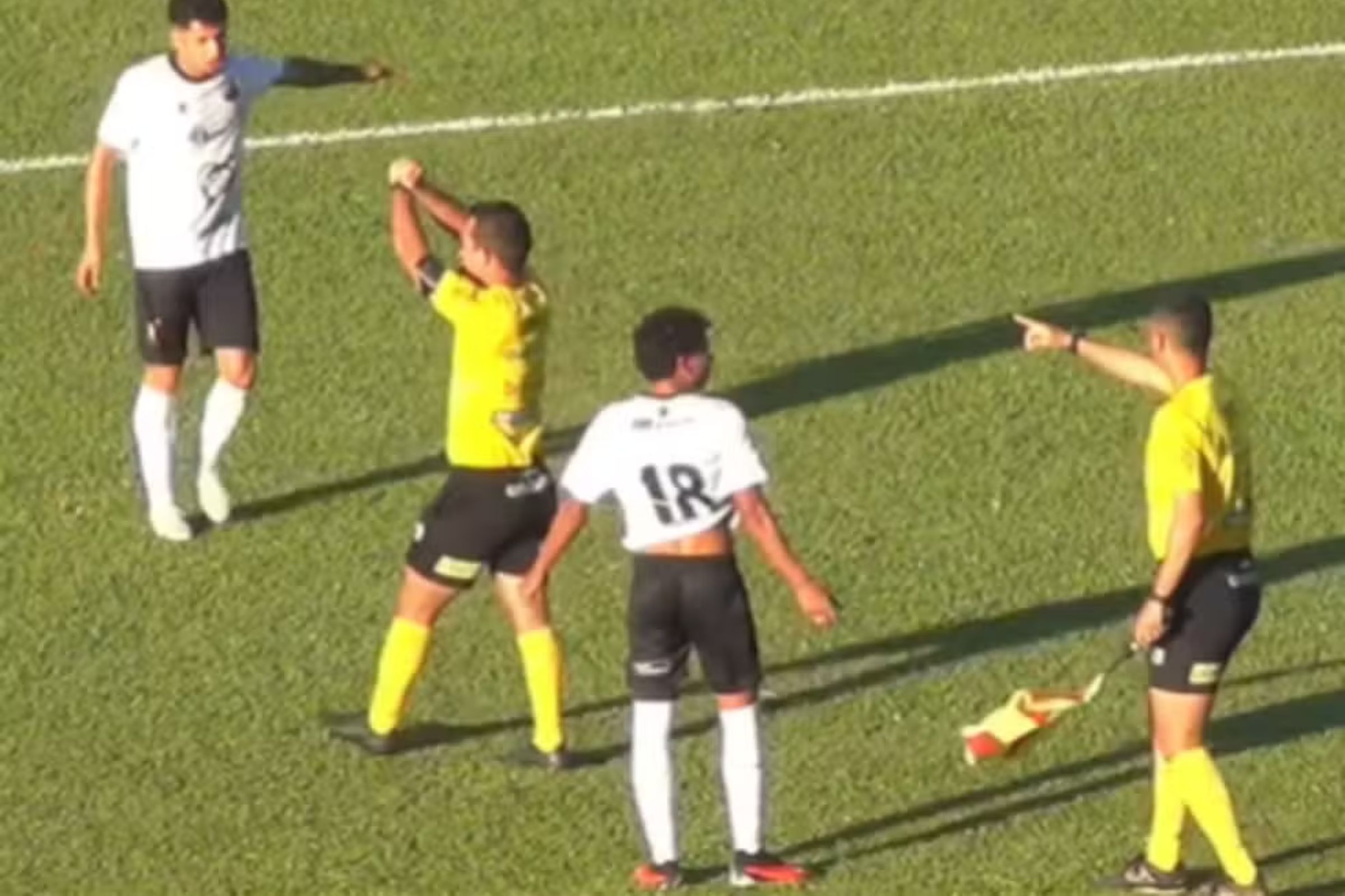 Racismo rbitro aciona protocolo em partida do Paulisto | Esportes - Imagem 2 | QTU - Notícias