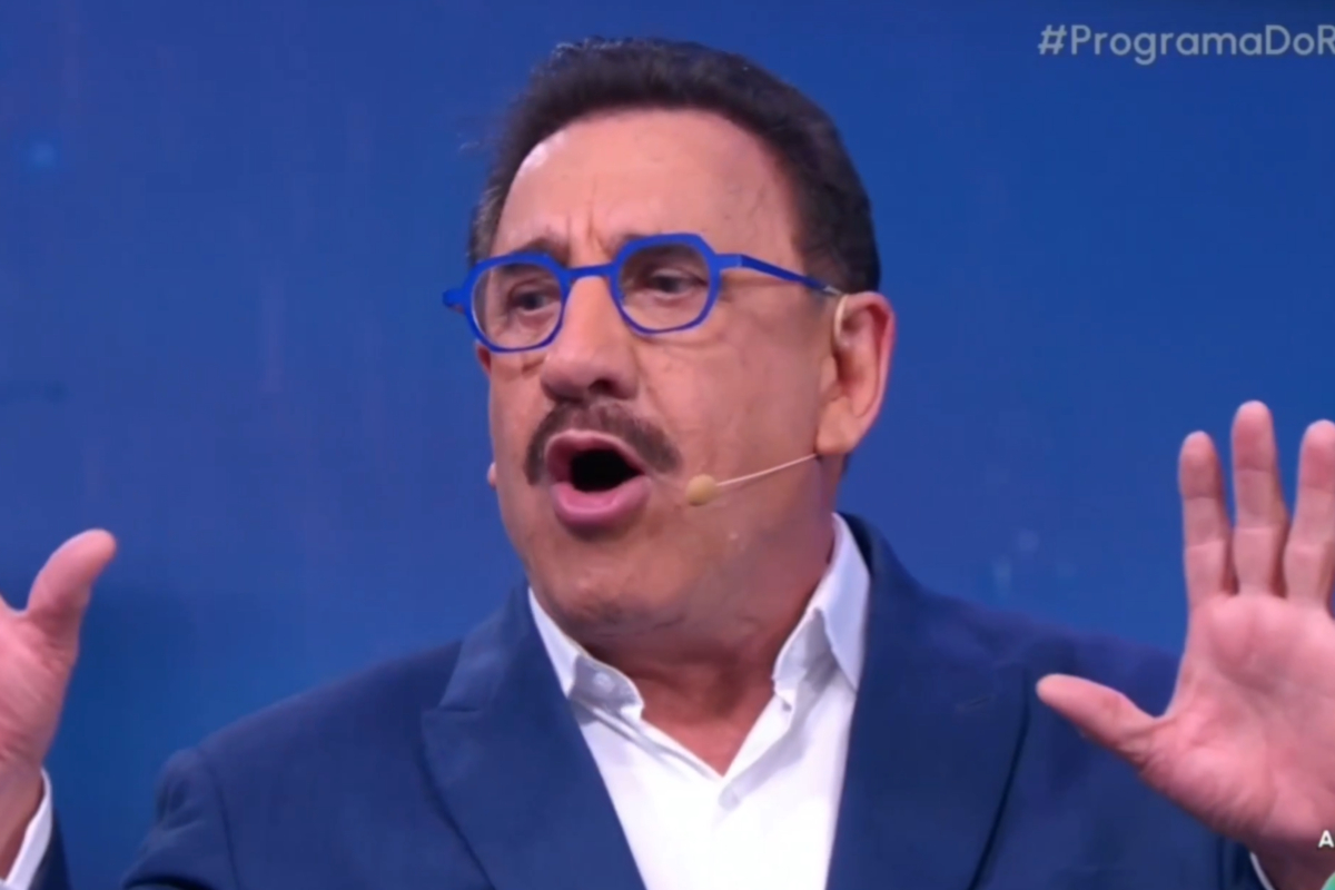 Ratinho rebate críticas e diz que “não pode brincar mais” na televisão
