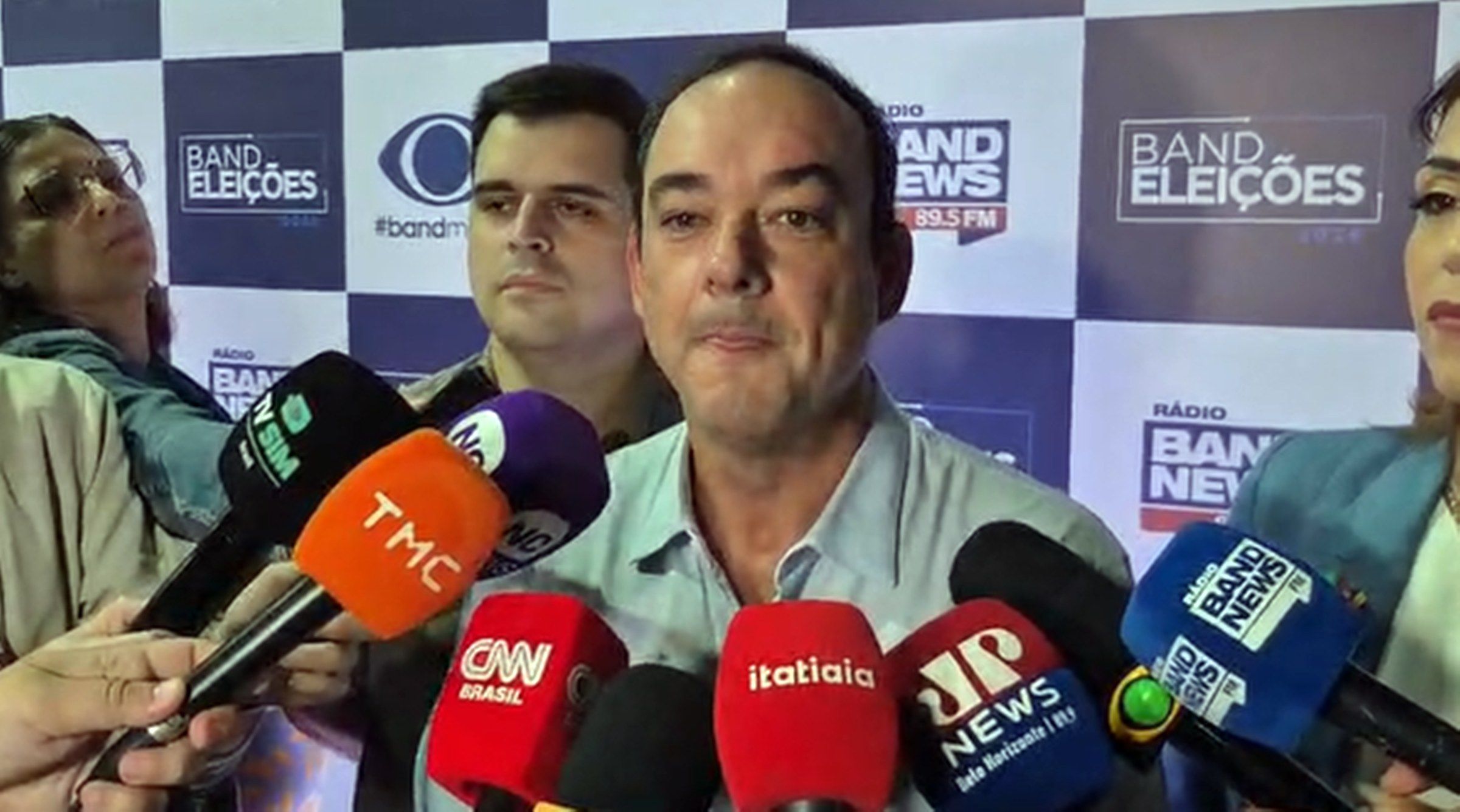 Flávio Roscoe Disputa Eleitoral em Minas e Distancia-se de Cleitinho Azevedo
