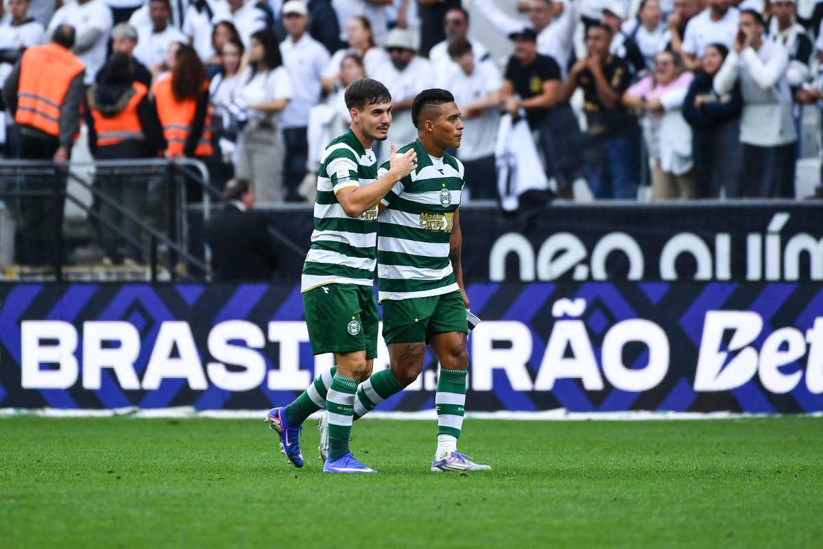 São Paulo busca reencontro com a vitória contra o Coritiba no Brasileirão