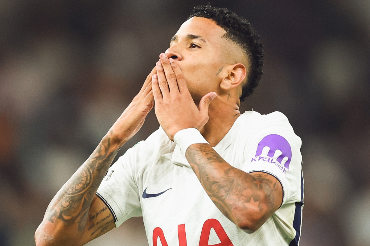 Savinho marca em estreia e Tottenham goleia pela Copa da Liga Inglesa - QTU Questões do Universo