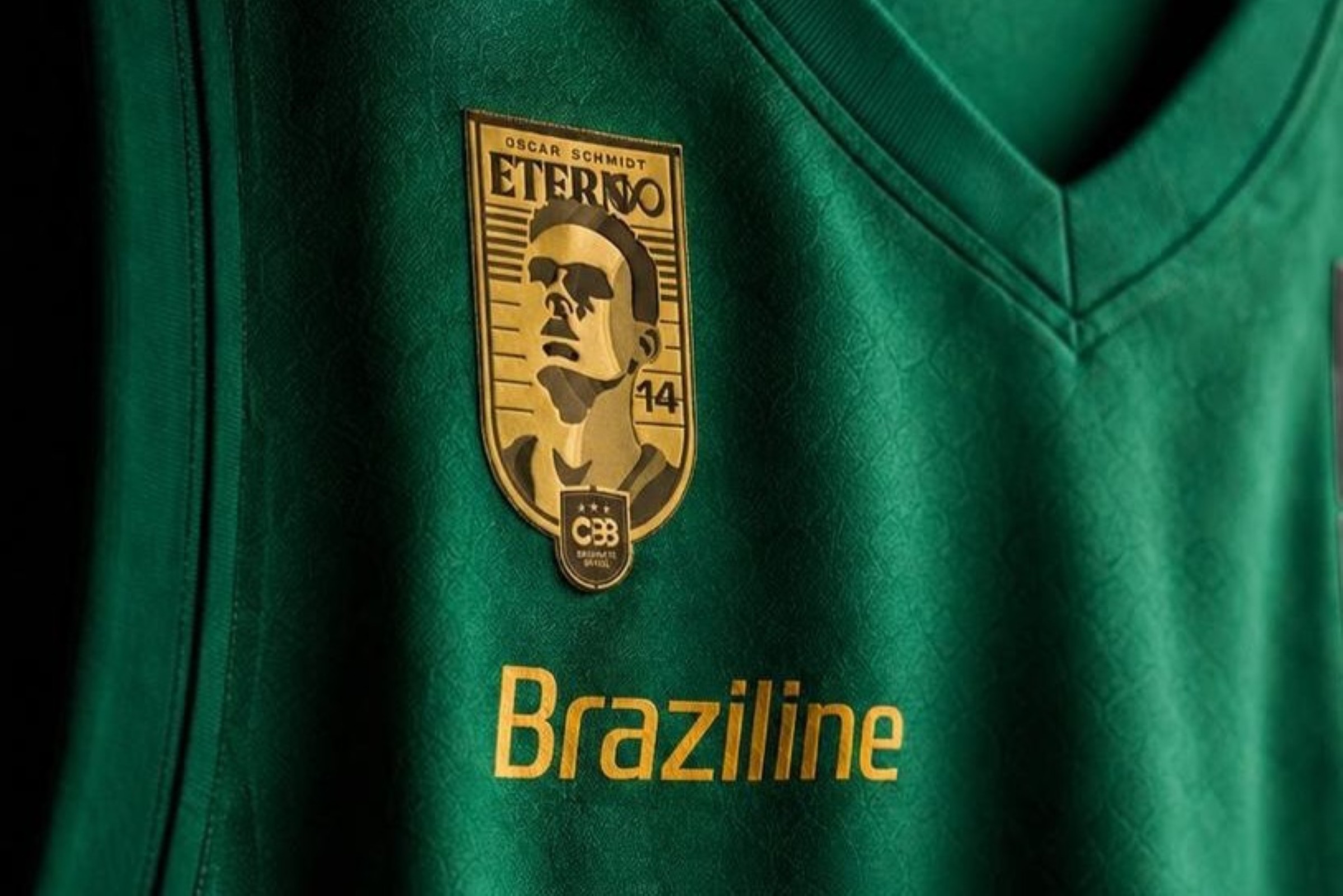 Brasil inicia 2ª fase das Eliminatórias com homenagem a Oscar Schmidt