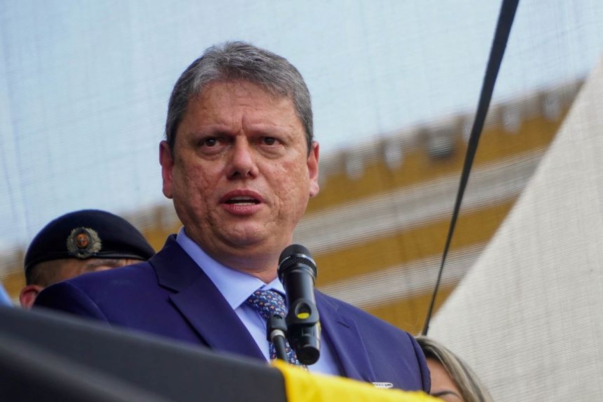 Desafios na Campanha de Tarcísio: Menos Doações e Clima de Conquista