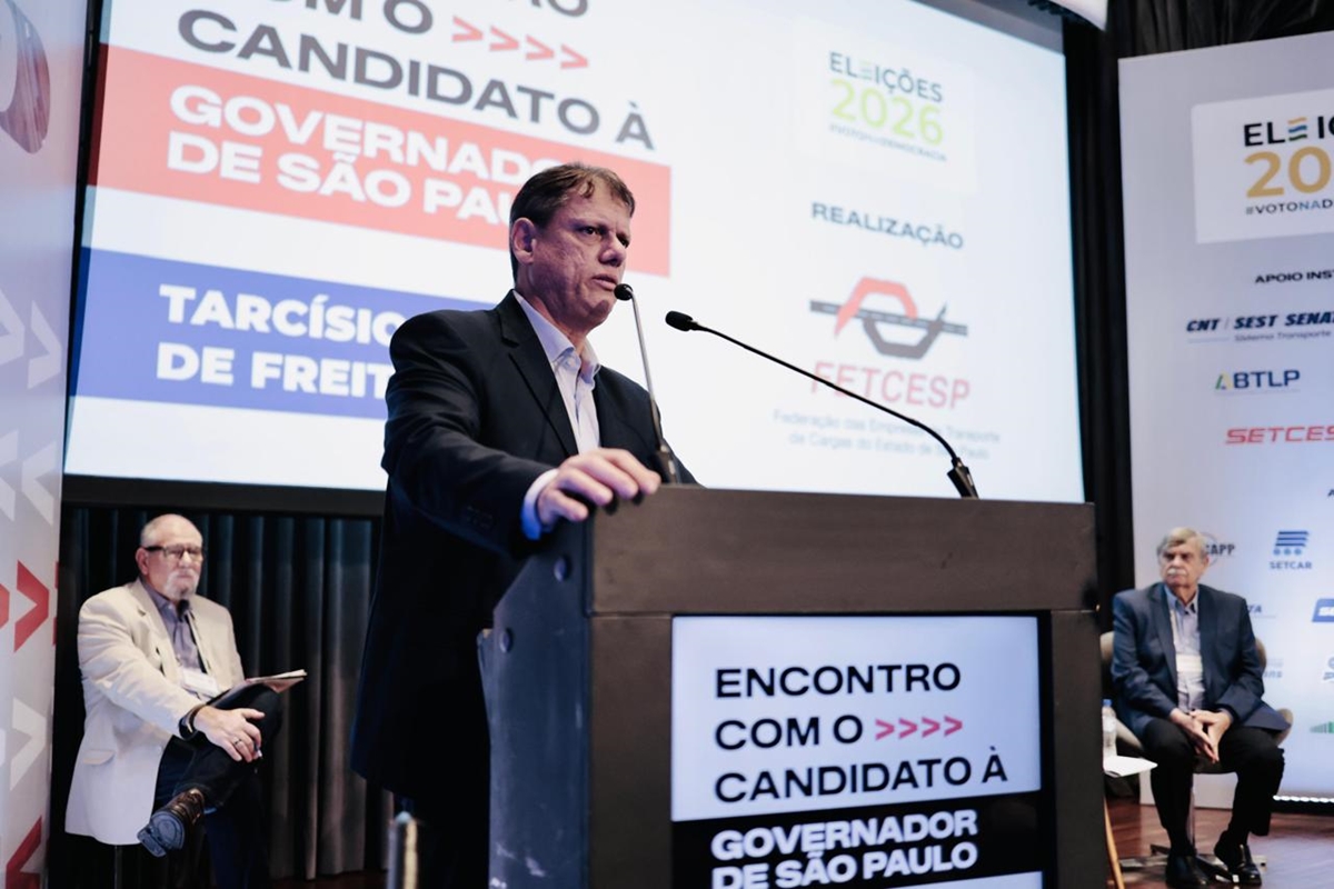 Para empresários, Tarcísio ataca Haddad: "Desonestidade intelectual" - QTU Questões do Universo
