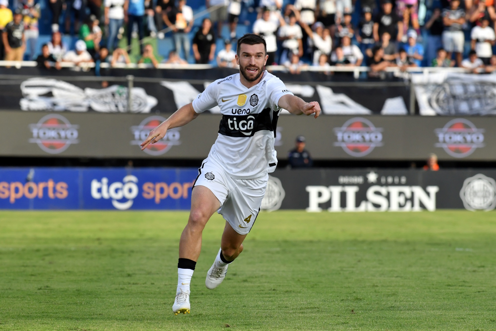 Destaque da Nova Zelândia na Copa, Tim Payne faz golaço pelo Olimpia - QTU Questões do Universo