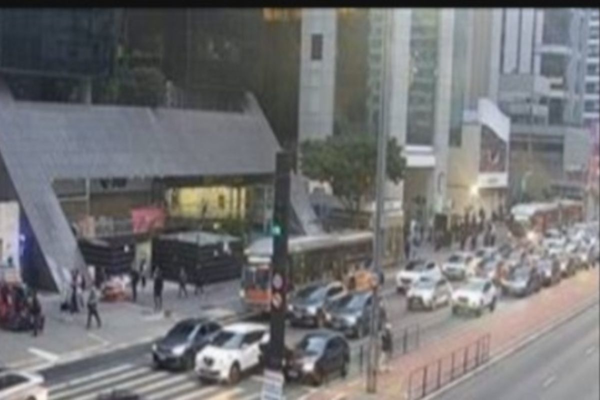 Com greve da CPTM, cidade de SP tem congestionamento acima da média - QTU Questões do Universo