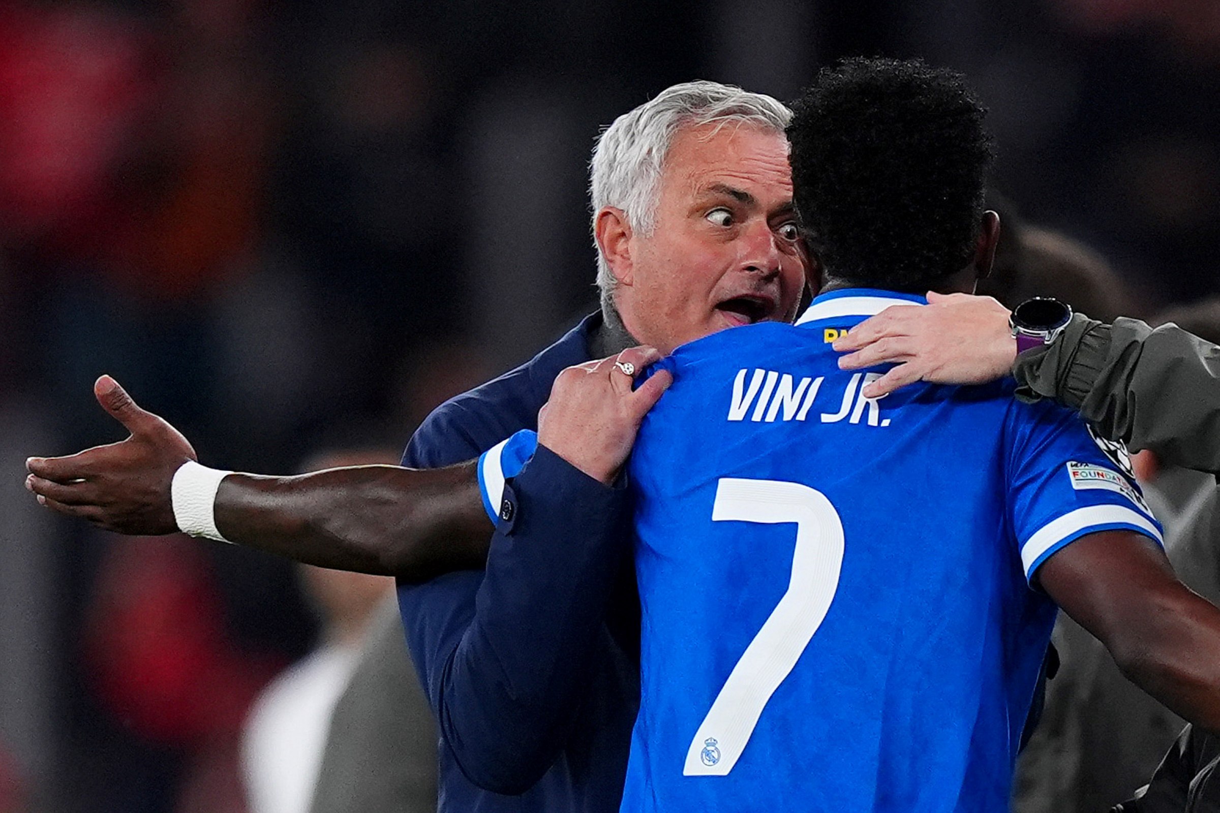 Vini Jr. trata como superadas falas de Mourinho sobre caso Prestianni - QTU Questões do Universo