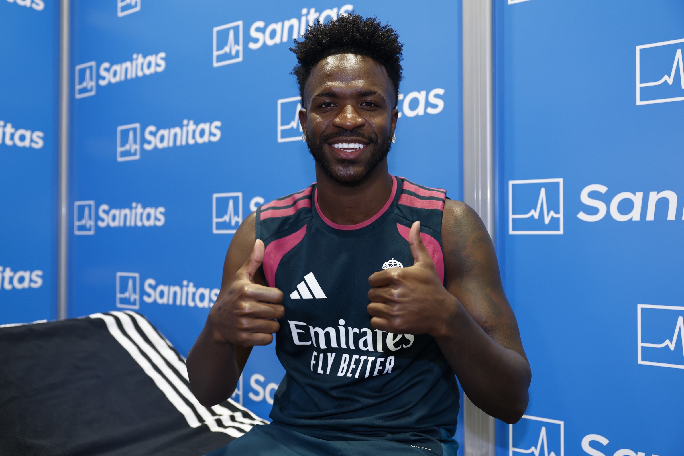 Imagem vinculada ao feed original: Reunião entre Real Madrid e Vini Jr. é descrita como "muito positiva"