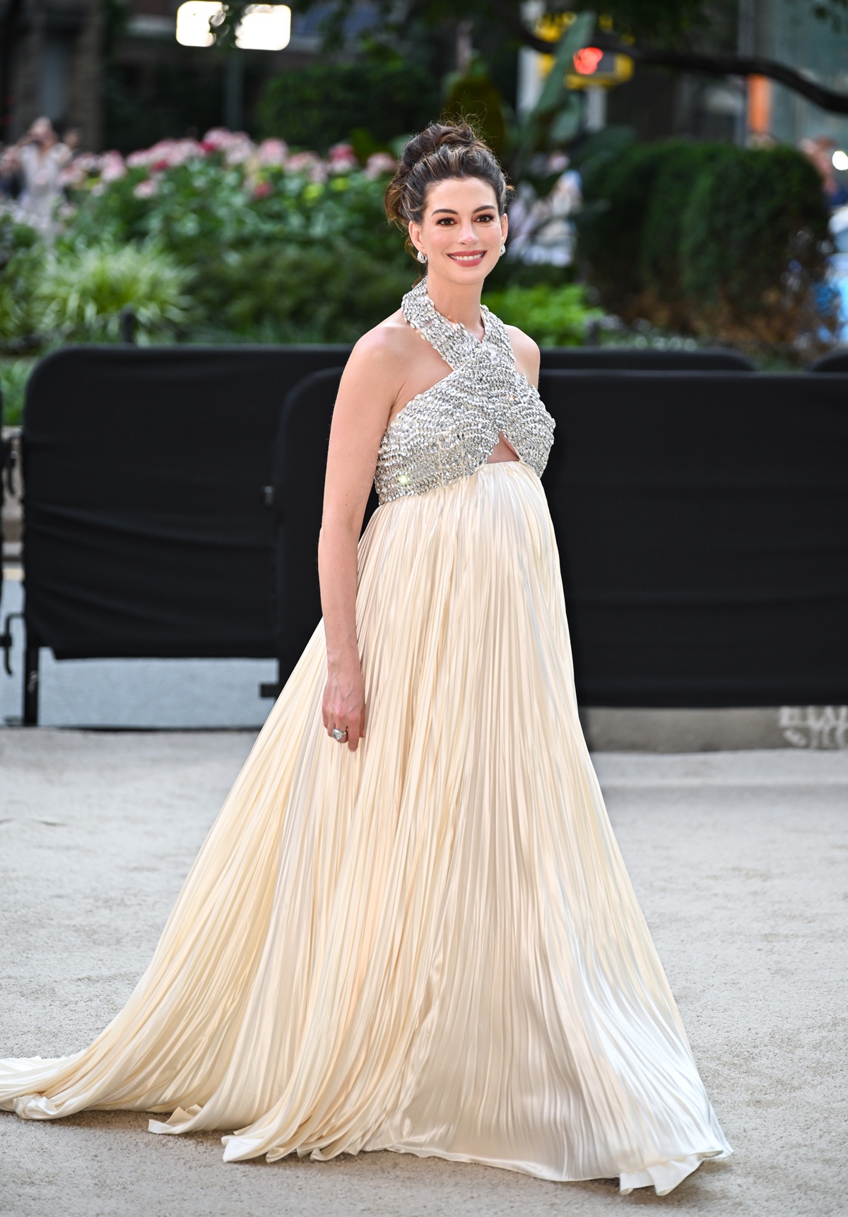 anne hathaway vitrine goddess core inspirações - metrópoles
