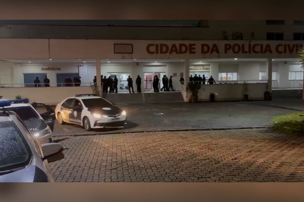 Polícia Civil desmantela quadrilha de roubo e venda de carros clonados no Rio