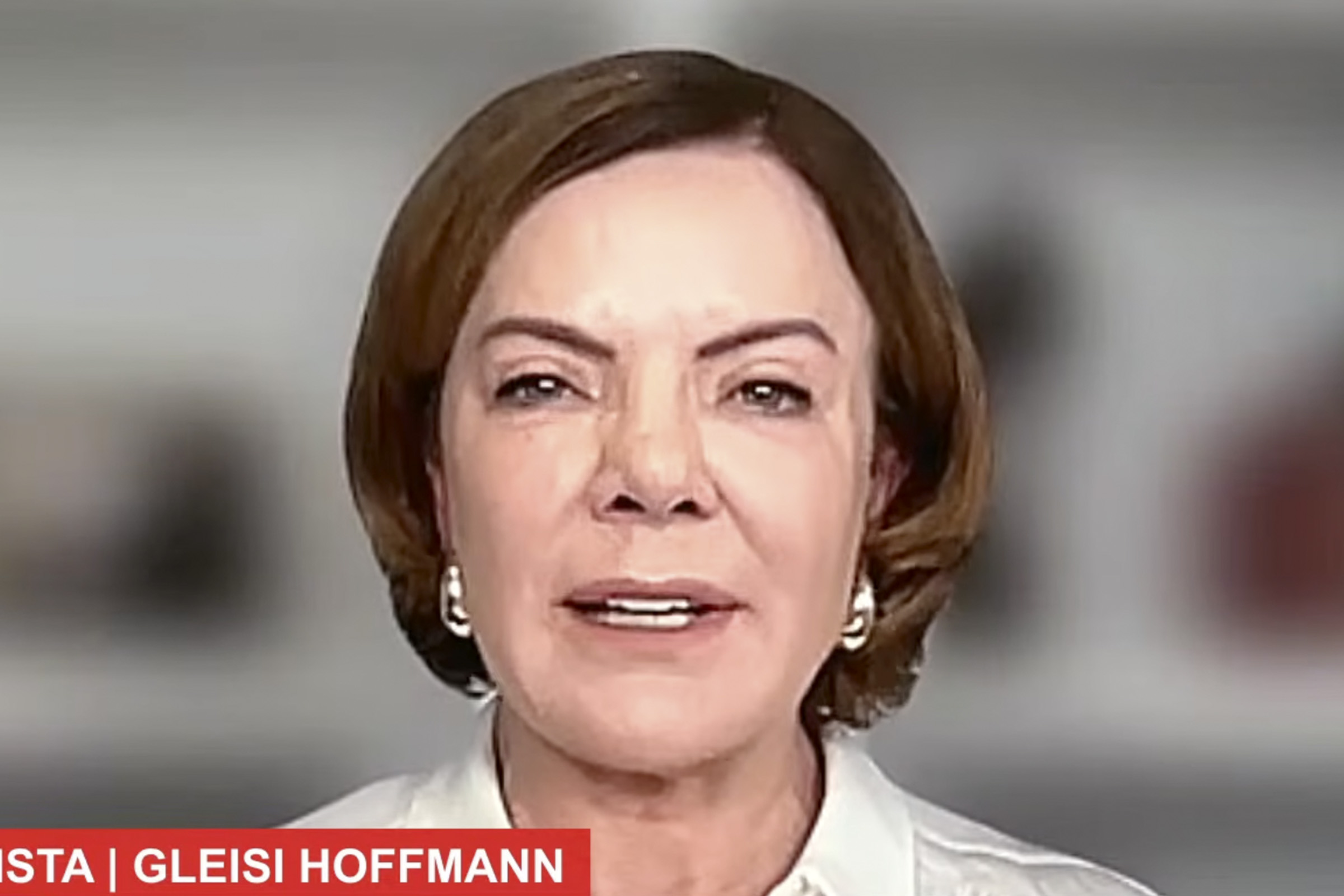 Gleisi: decisão de Dino sobre Nossa Senhora garante liberdade de opinião