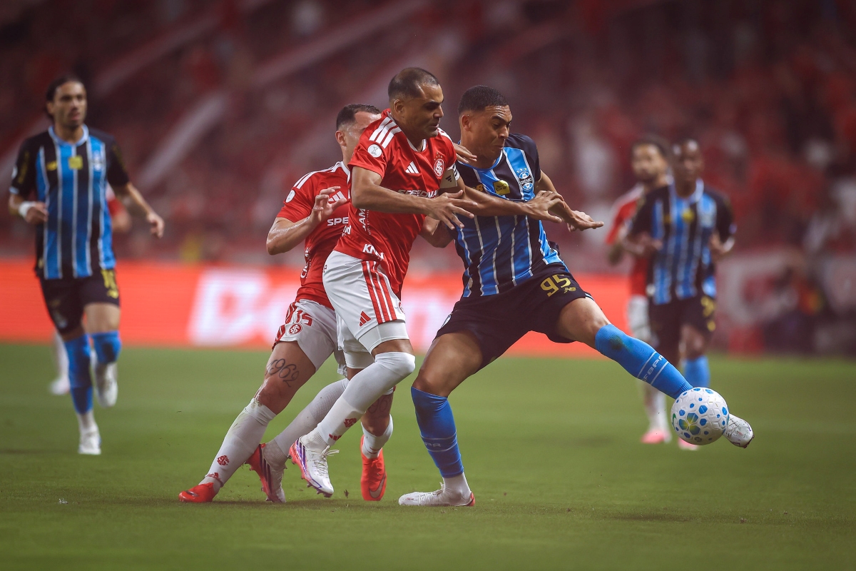 Grêmio e Internacional estão escalados para jogo decisivo da Copa do Brasil