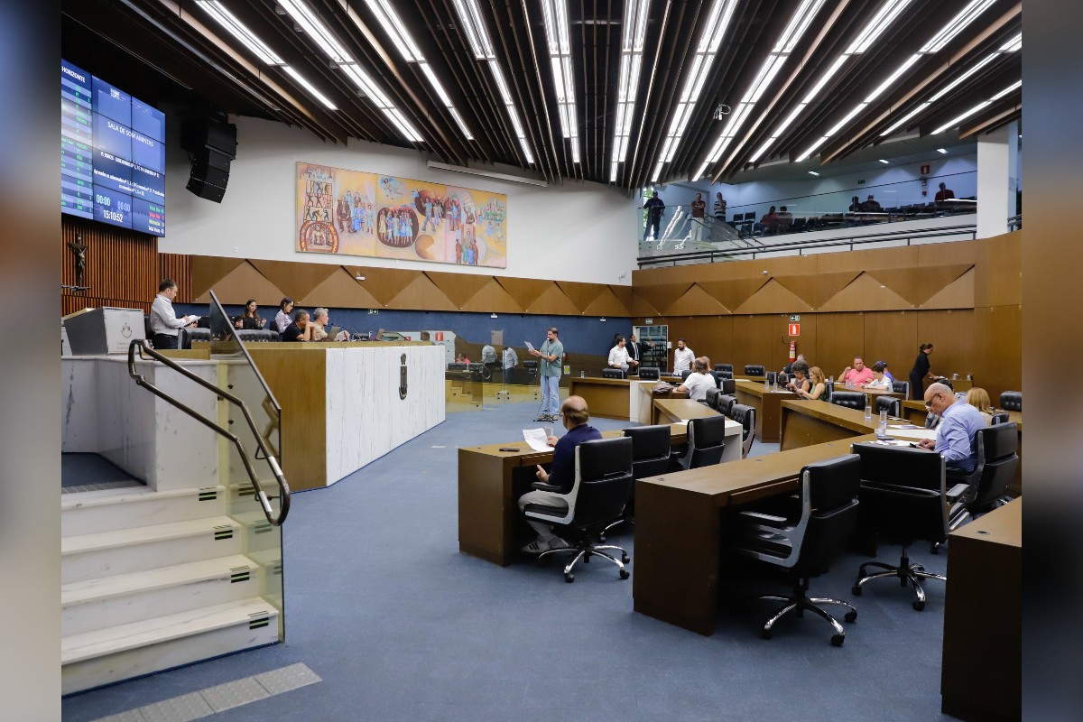 Câmara de BH aprova reajuste de 4,11% a servidores da prefeitura