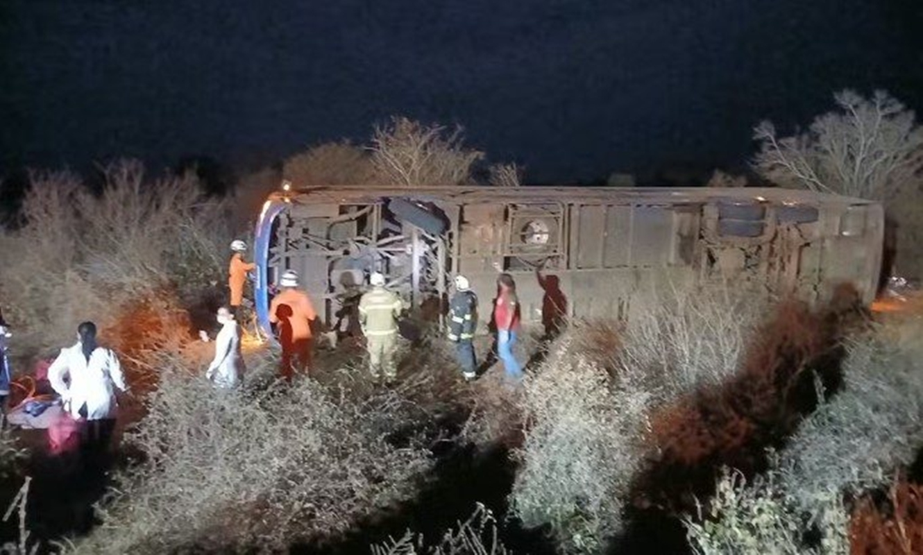 Acidente com ônibus deixa ao menos 7 mortos na Bahia