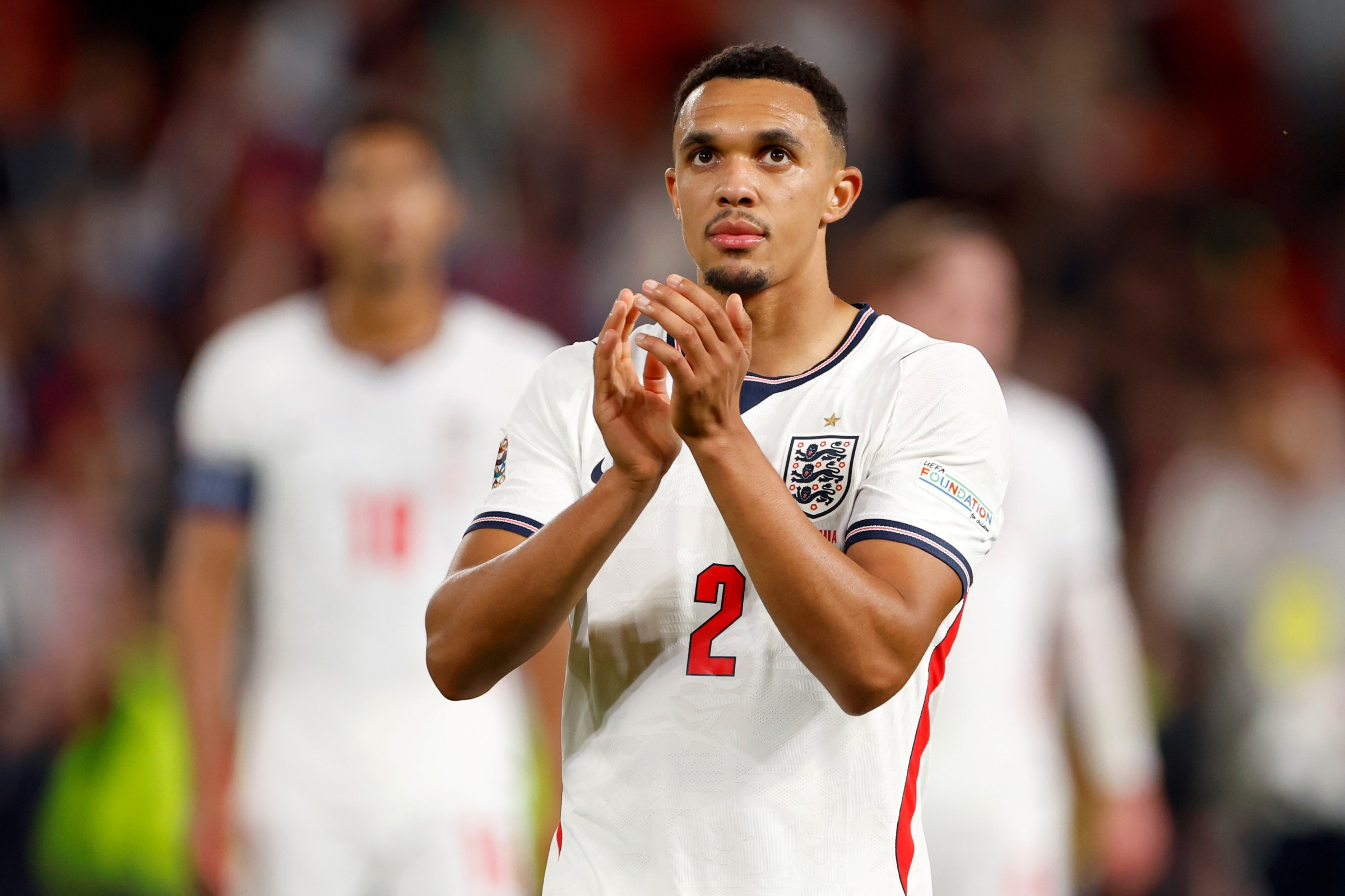 Fora da Copa, Arnold afirma que sempre acreditou no retorno à Inglaterra