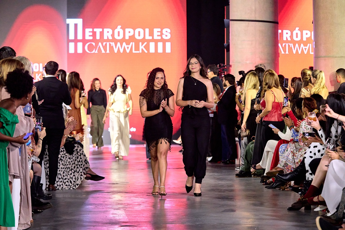 foto com cor. metrópoles catwalk - metrópoles