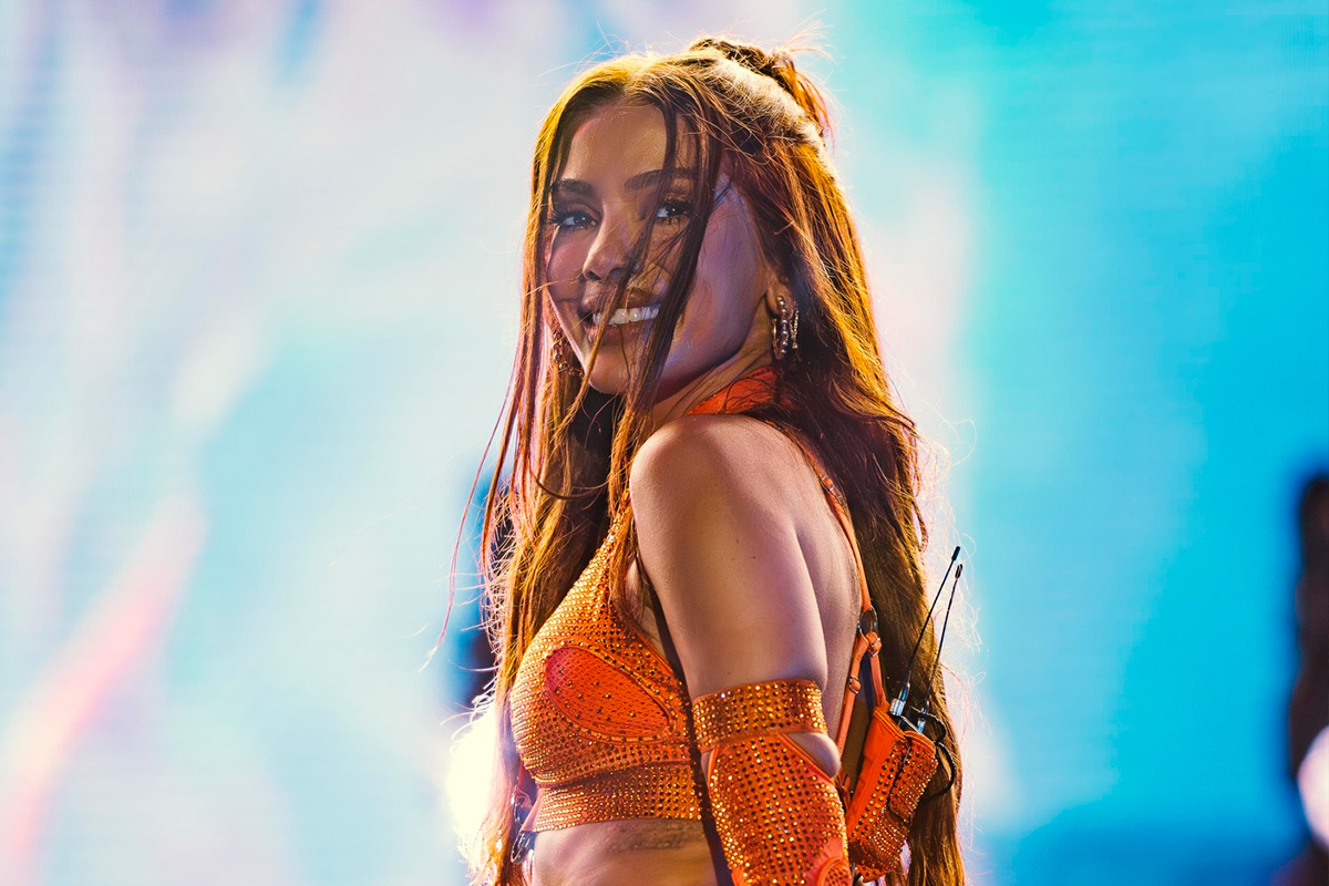 Anitta sobre pressão estética: “Pra dar certo, tem que ser bonita”