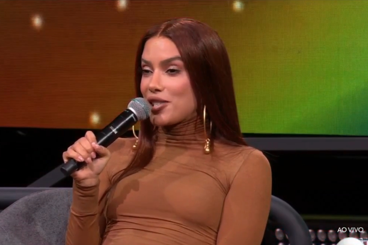 Vídeo: Anitta expõe participante que falou mal dela no Estrelas da Casa