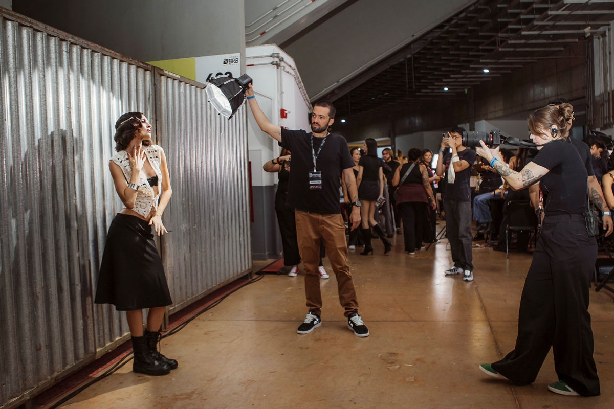 foto com cor. metrópoles catwalk - metrópoles