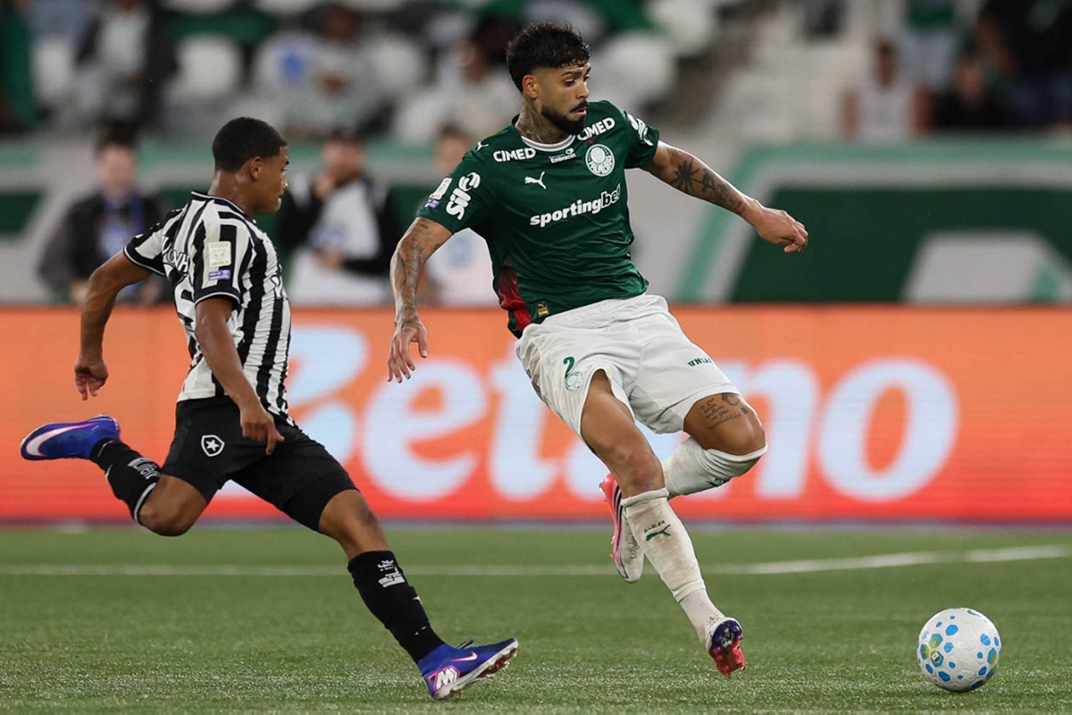 Barboza detona torcida do Botafogo após ser alvo de vaias no Nilton Santos