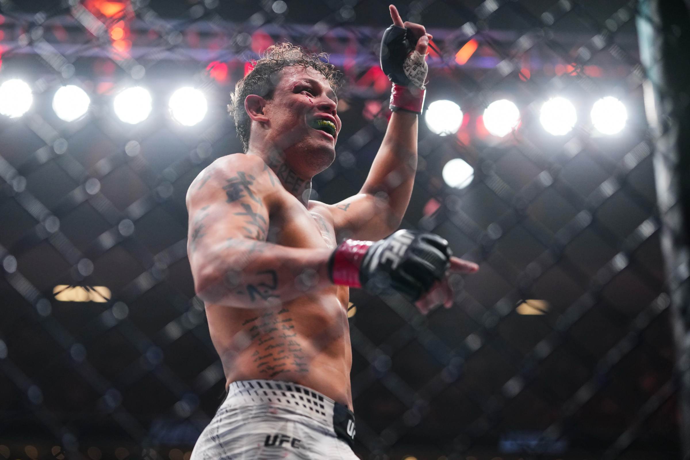 Caio Borralho pode enfrentar ex-campeão no próximo evento do UFC