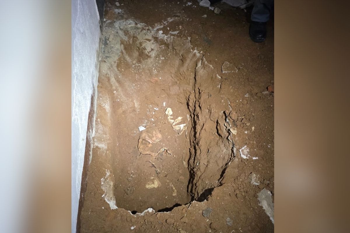 Casal mata mulher, enterra corpo dentro de casa e fica com filho da vítima