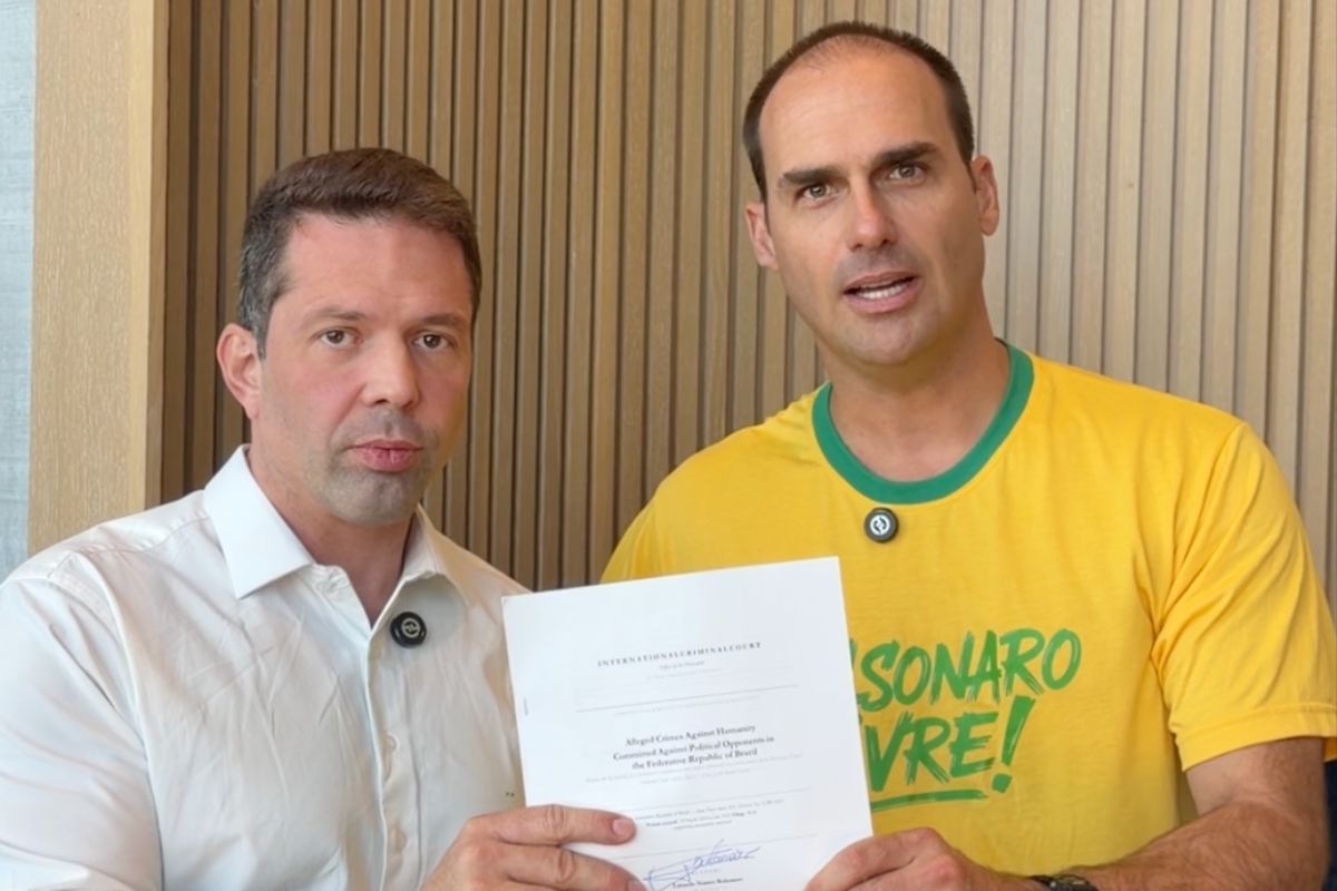 Com apoio de Eduardo, advogado de Zambelli leva Moraes ao Tribunal de Haia