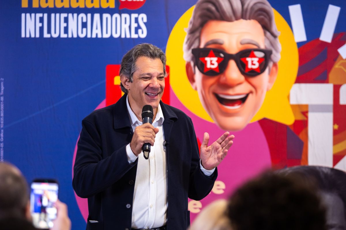Haddad aposta em influencers para encarar desafio da comunicação digital