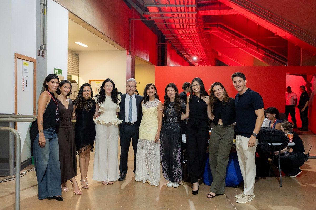 foto com cor. metrópoles catwalk - metrópoles