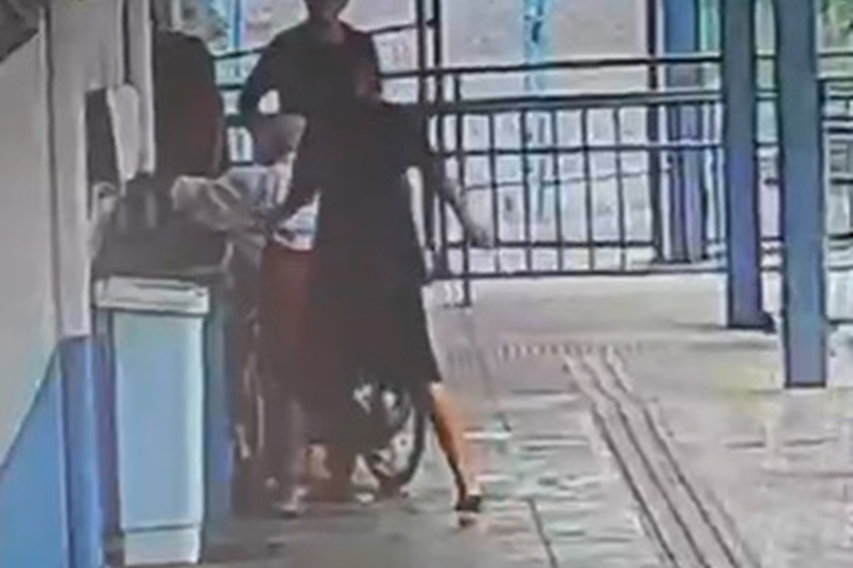 Vídeo mostra morador de rua sendo esfaqueado antes de morrer em restaurante