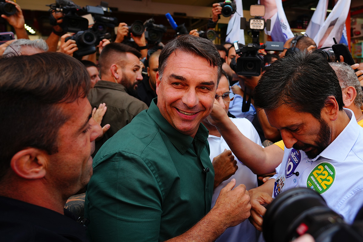 Flávio busca estratégias para minimizar desgaste com episódio Nossa Senhora
